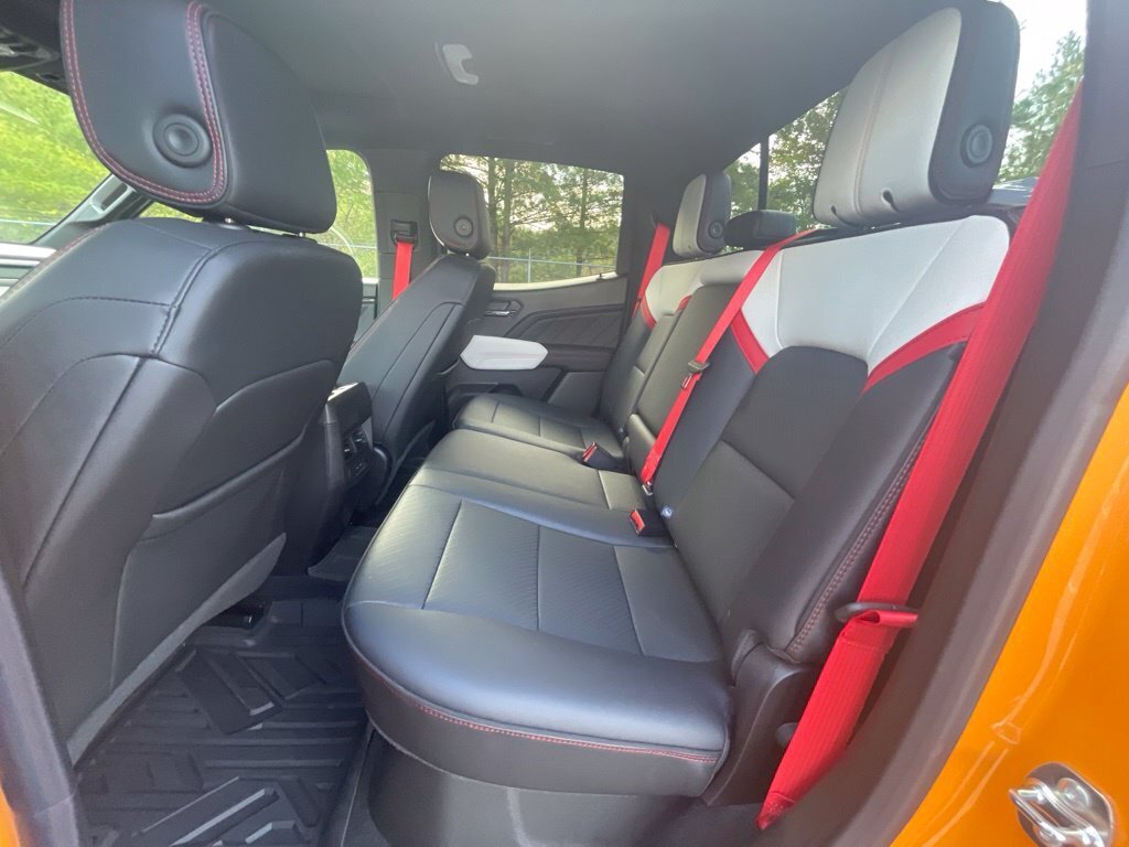 Used 2026 GMC Canyon AT4X AWD/4WD image 16