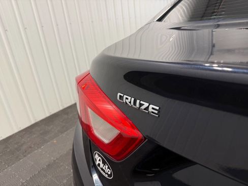 Used 2016 Chevrolet Cruze LT image 7