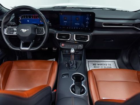 Used 2025 Ford Mustang Premium RWD image 20