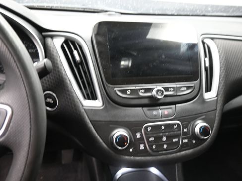 Used 2024 Chevrolet Malibu LT FWD image 15