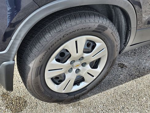 Used 2019 Chevrolet Trax LS w/ LPO, Protection Package image 10