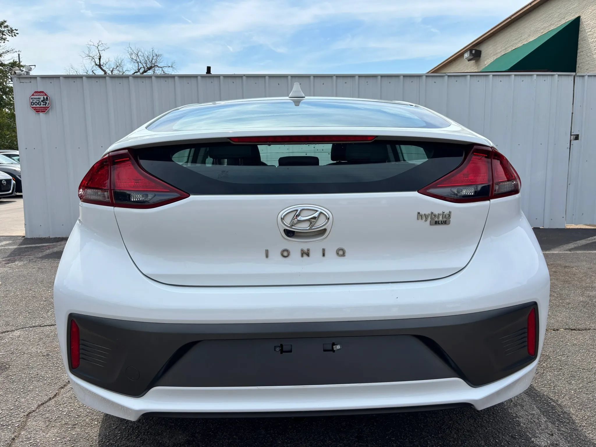 Used 2020 Hyundai Ioniq Blue FWD image 5