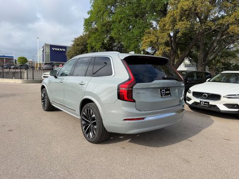 New 2026 Volvo XC90 T8 Plus w/ Protection Package Premier AWD/4WD image 4
