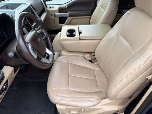 Used 2018 Ford F150 Lariat w/ Equipment Group 501A Mid AWD/4WD image 17