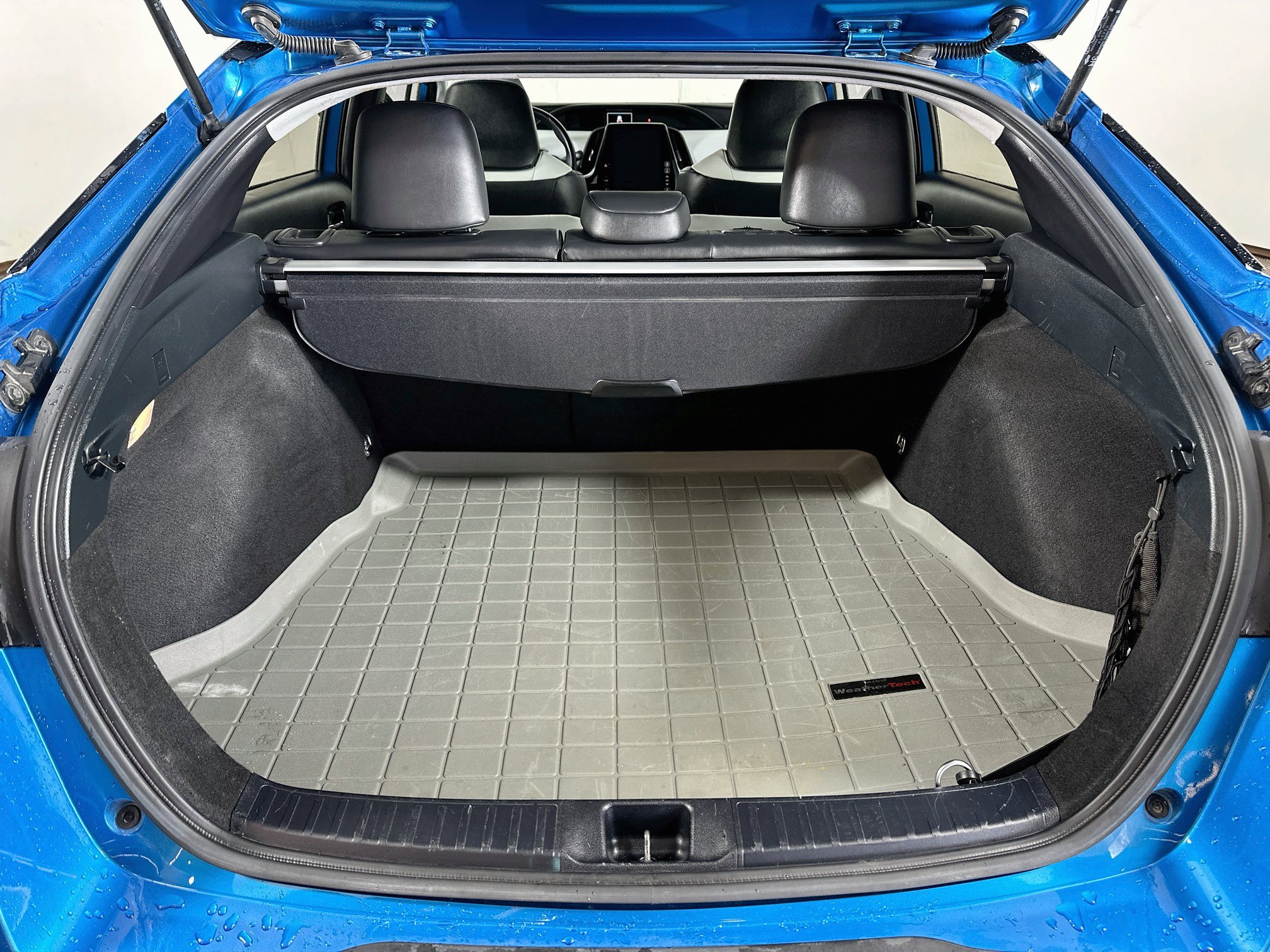 Used 2022 Toyota Prius Limited w/ Premium Convenience Package FWD image 25