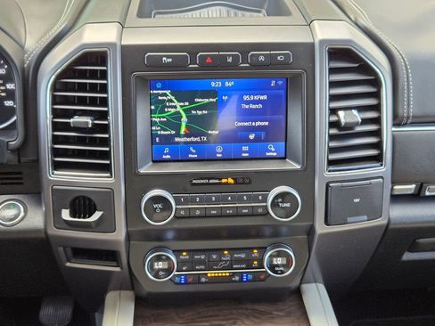 Used 2021 Ford Expedition Platinum RWD image 18