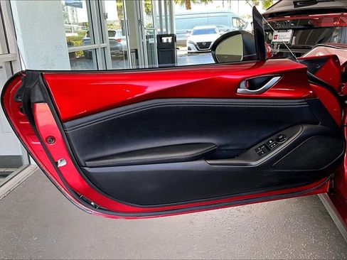 Used 2025 MAZDA MX-5 Miata Grand Touring image 19