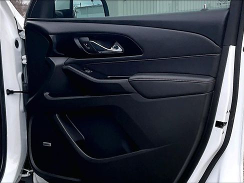 Used 2023 Chevrolet Traverse RS w/ LPO, Floor Liner Package image 12