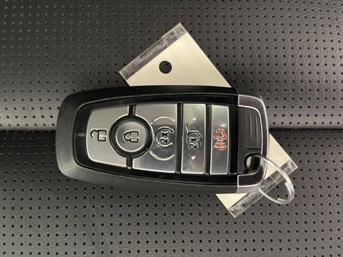 Used 2025 Ford Escape Platinum image 18