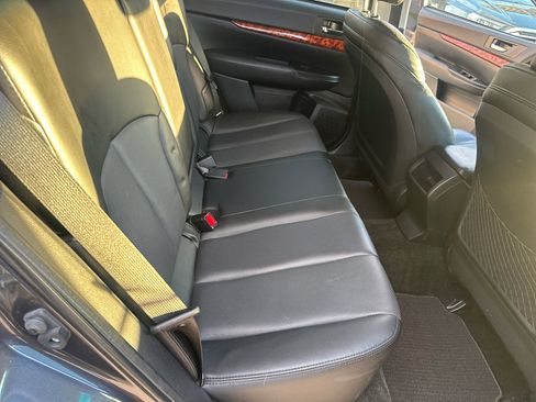 Used 2012 Subaru Outback 3.6R Limited w/ Popular Pkg 1B image 19