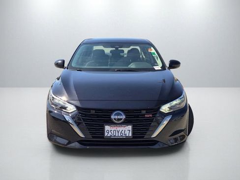 Used 2025 Nissan Sentra SR FWD image 2