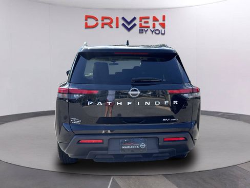 Used 2024 Nissan Pathfinder SV AWD/4WD image 4