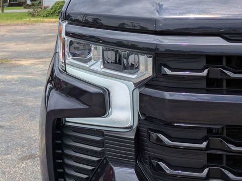 Used 2023 Chevrolet Silverado 1500 RST AWD/4WD image 10