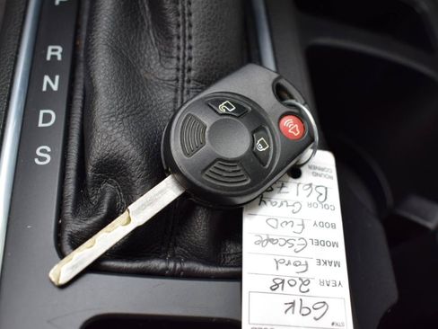 Used 2018 Ford Escape SE FWD image 35