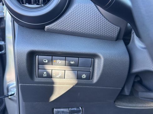 New 2025 Nissan Kicks Play S image 21