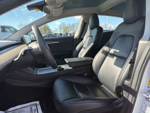 Used 2023 Tesla Model 3 Standard Range image 20