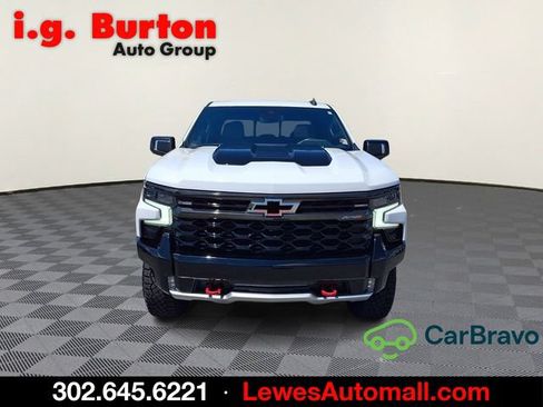 Used 2023 Chevrolet Silverado 1500 ZR2 AWD/4WD image 2