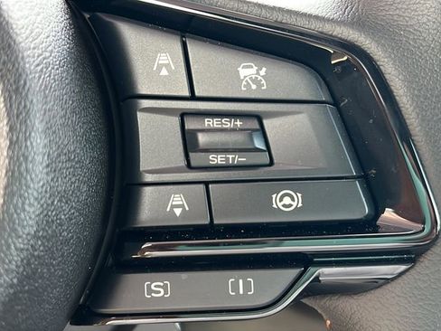 Used 2025 Subaru Forester Touring AWD/4WD image 21