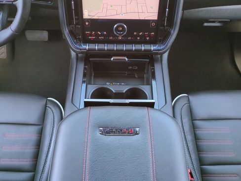 New 2026 GMC Yukon AT4 Ultimate image 19