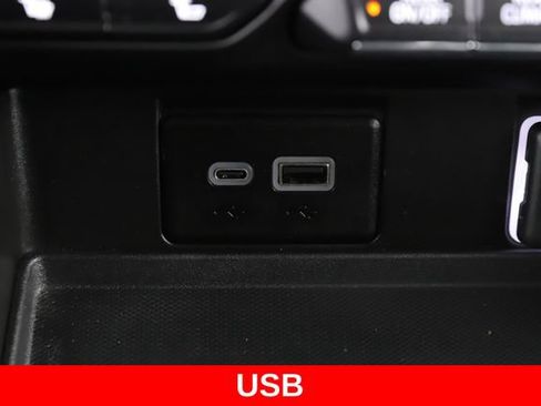Used 2024 Chevrolet Suburban Z71 w/ Luxury Package AWD/4WD image 26
