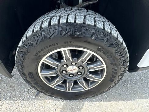 Used 2025 GMC Sierra 1500 AT4 AWD/4WD image 31