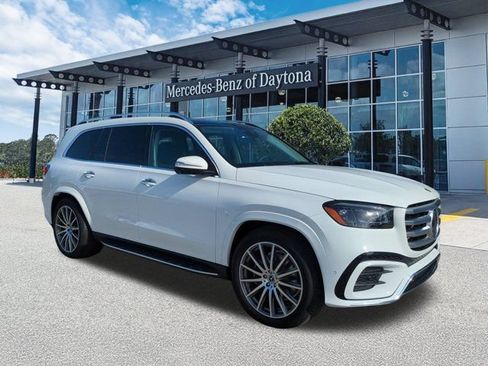 New 2026 Mercedes-Benz GLS 580 4MATIC image 2