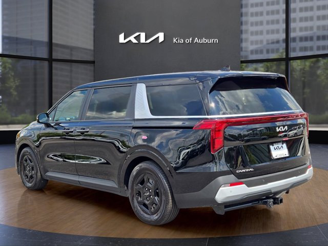 Used 2025 Kia Carnival FWD image 7