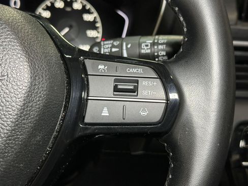 Used 2023 Honda Pilot EX-L image 25