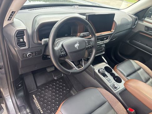 Used 2025 Ford Bronco Sport Outer Banks w/ Outer Banks Tech Package+ AWD/4WD image 13