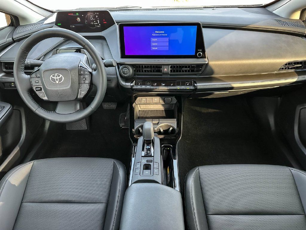 Used 2026 Toyota Prius Plug-In Hybrid FWD image 11