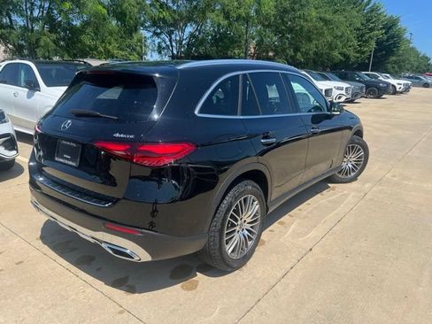 Used 2025 Mercedes-Benz GLC 300 4MATIC image 6