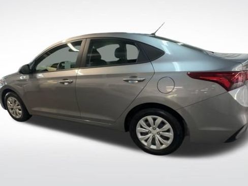 Used 2022 Hyundai Accent SE FWD image 7