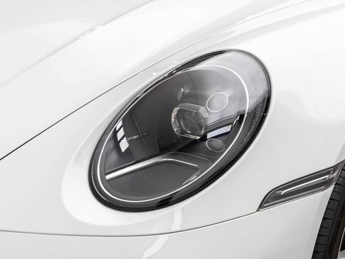 Used 2020 Porsche 911 Carrera RWD image 53