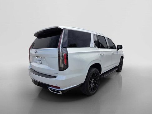Used 2022 Cadillac Escalade Premium Luxury AWD/4WD image 5
