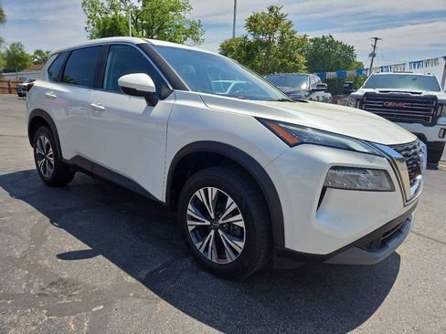 Used 2023 Nissan Rogue SV AWD/4WD image 4
