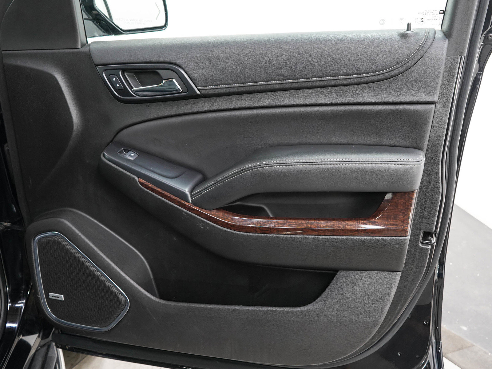 Used 2019 GMC Yukon XL SLT AWD/4WD image 12