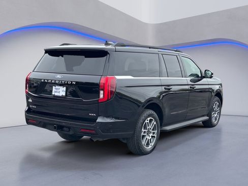Used 2025 Ford Expedition Max Active AWD/4WD image 11