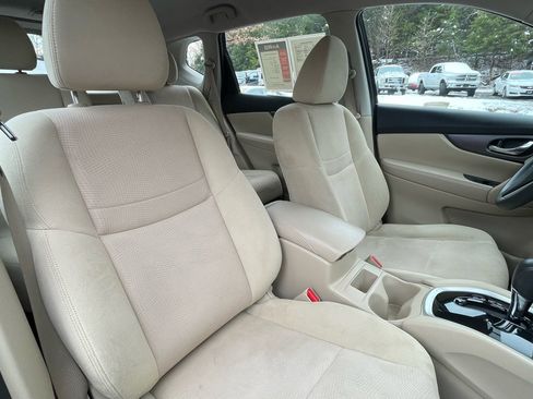 Used 2016 Nissan Rogue S image 30