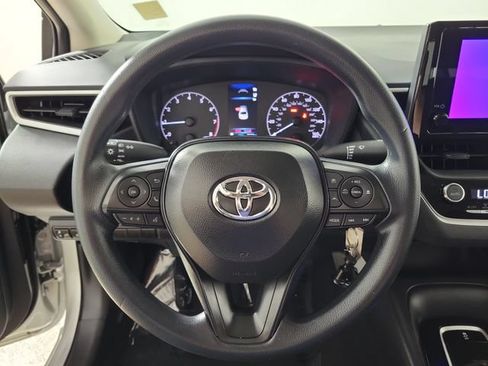 Used 2025 Toyota Corolla LE FWD image 26