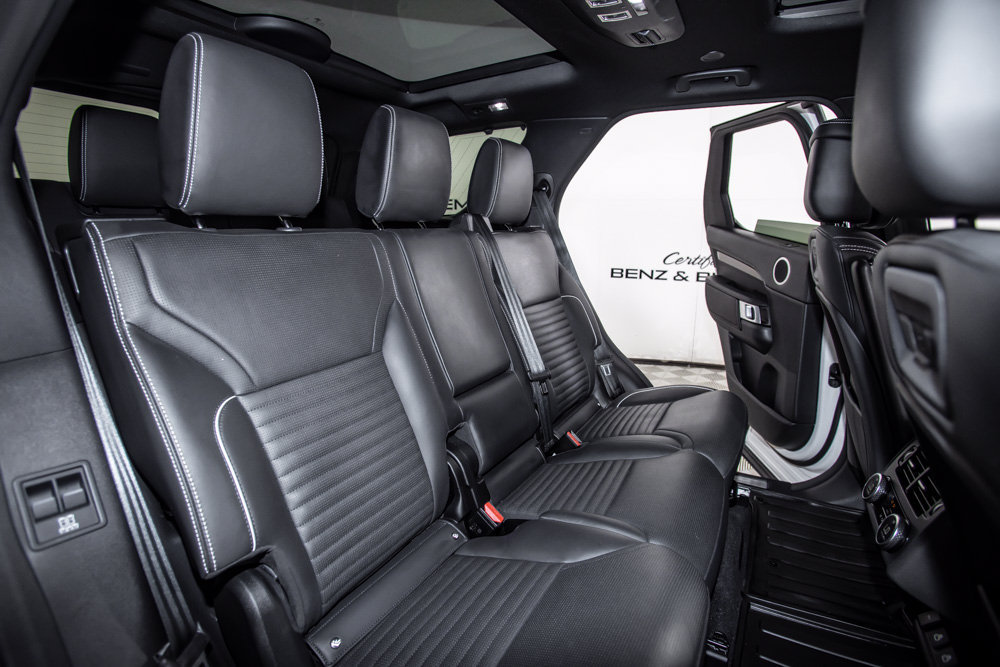 Used 2024 Land Rover Discovery Metropolitan Edition AWD/4WD image 19