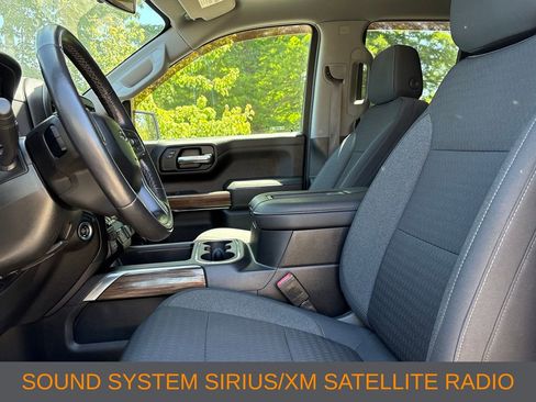 Used 2022 Chevrolet Silverado 1500 RST w/ Redline Edition AWD/4WD image 4