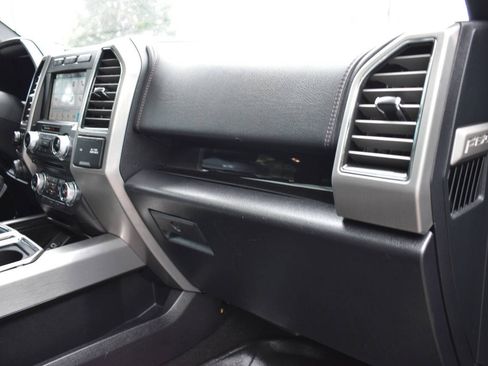 Used 2017 Ford F150 Platinum w/ Equipment Group 701A Luxury AWD/4WD image 21