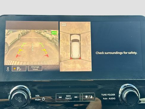Used 2022 Nissan Armada Platinum RWD image 15