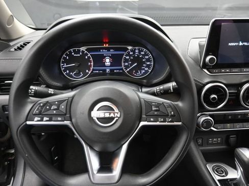 Used 2024 Nissan Sentra SV image 11