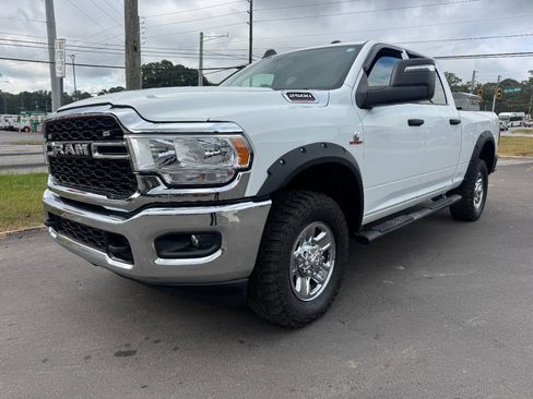 Used 2024 RAM 2500 Tradesman w/ Chrome Appearance Group AWD/4WD image 1