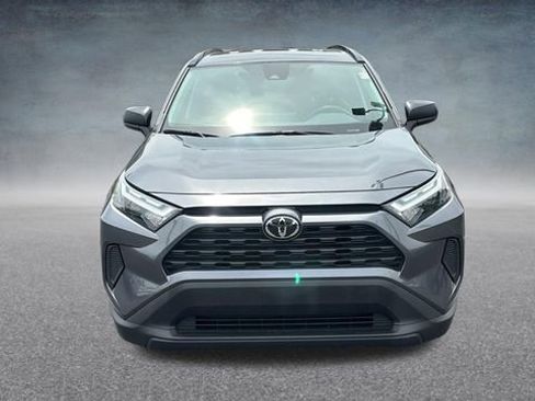 Used 2025 Toyota RAV4 LE AWD/4WD image 5