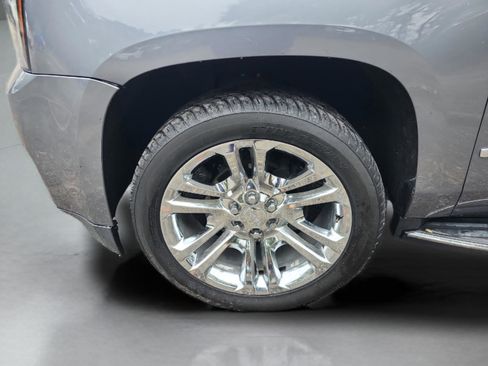 Used 2020 GMC Yukon SLT w/ Premium Edition image 31