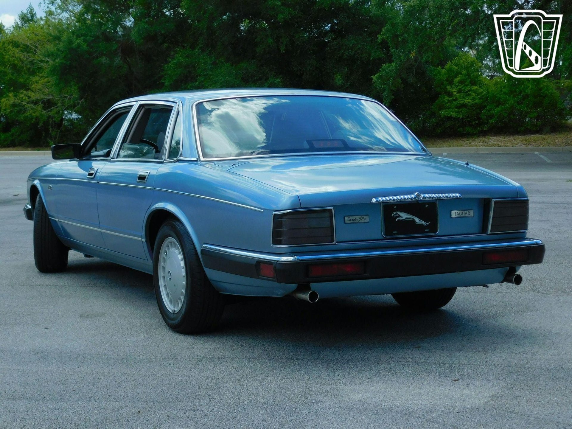 Used 1991 Jaguar XJ Vanden Plas RWD image 11