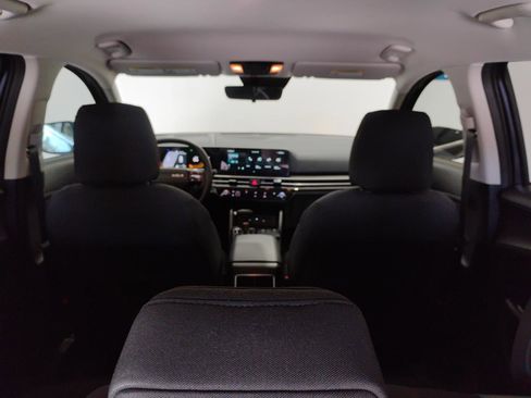 Used 2026 Kia Sportage LX w/ LX Convenience Package FWD image 8