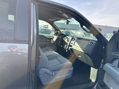 Used 2013 Ford F150 XLT w/ Luxury Equipment Group image 11